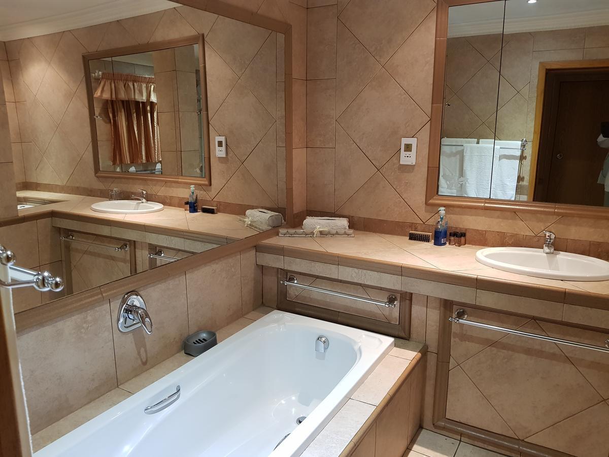 ברברטון Bubez Guesthouse מראה חיצוני תמונה