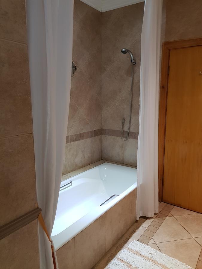 ברברטון Bubez Guesthouse מראה חיצוני תמונה