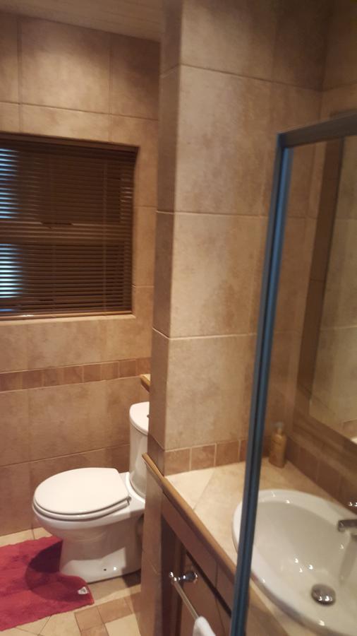 ברברטון Bubez Guesthouse מראה חיצוני תמונה
